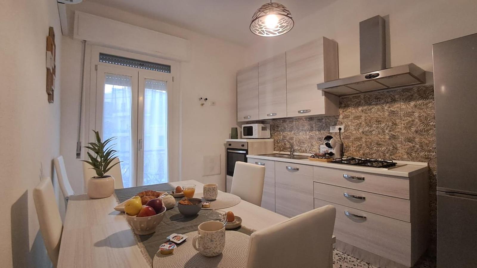 Giomari House Apartamento Cagliari Exterior foto