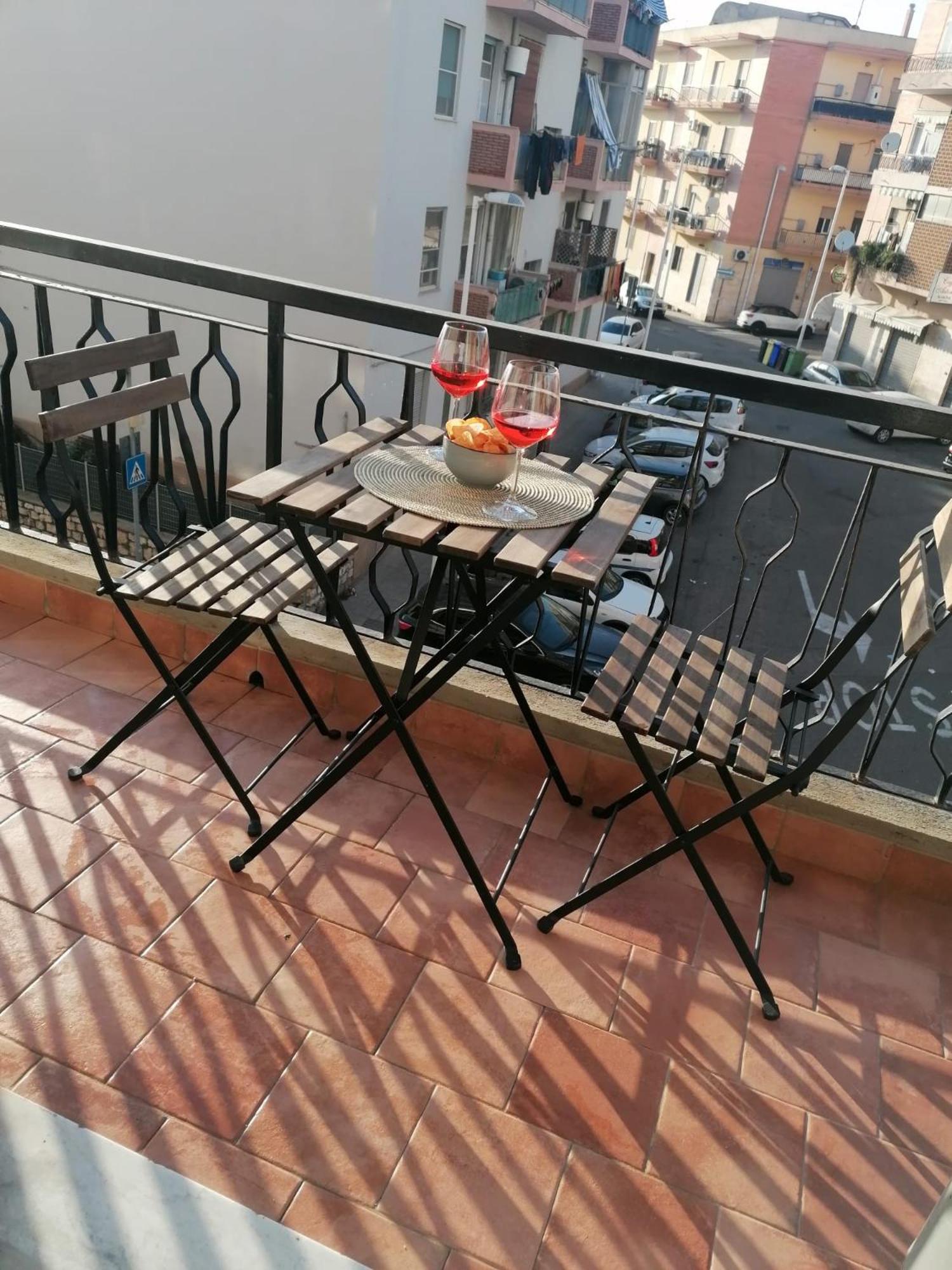 Giomari House Apartamento Cagliari Exterior foto